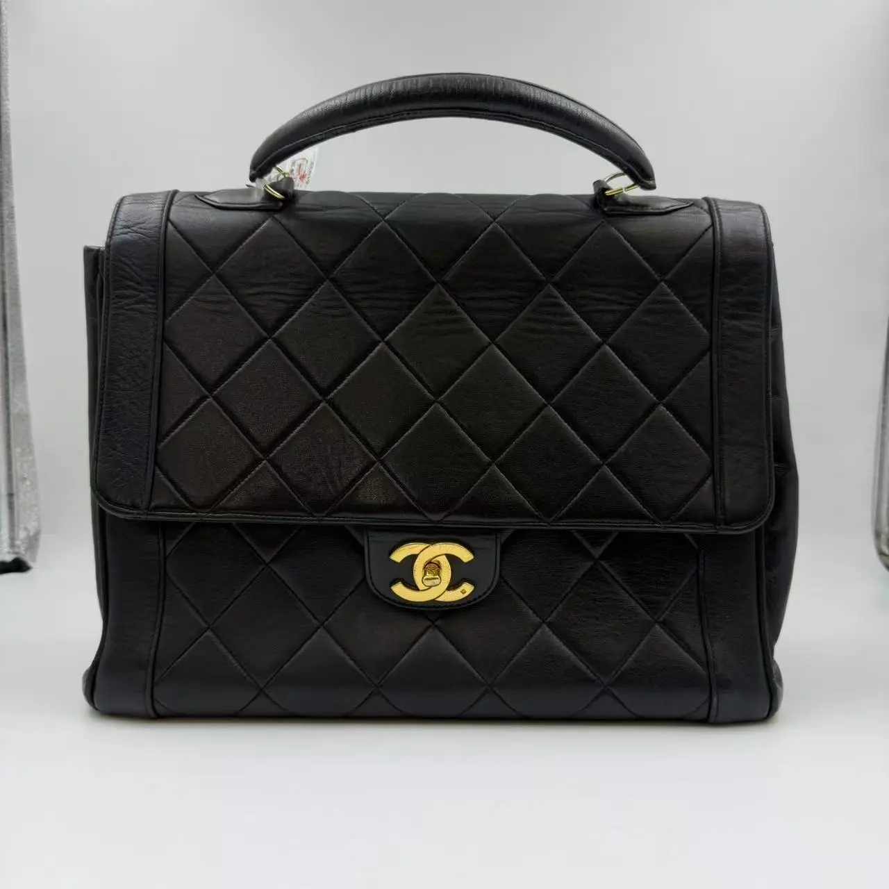 Pre-owned CHANEL HZ8 Briefcase/Handbag – Black & Gold, Quilted, Lambskin 61932