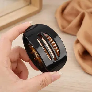 6Pcs Tortoiseshell Hair Clips for Women French Vintage Acrylic Leopard Print Oval Barrettes Hollow Hair Accessories for Daily Styling