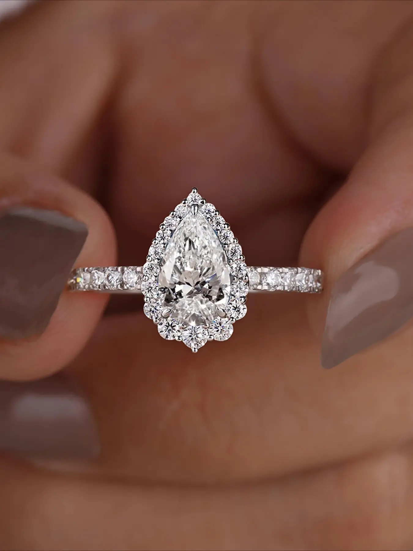 1 Pc Elegant 6*8MM Pear-Shaped Water Droplet Zircon Ring  for Women Beautiful Rings Exquisite Trendy All-Match Engagement Wedding Ring Simplicity Ladies Fashion Jewelry for Party Daily Clothing Decor Accessories Teardrop Bridal Rings