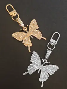 Colorful full diamond butterfly keychain metal creative diamond inlaid bag pendant keychain ring, suitable for daily wear, vacation and dating occasions, and also a surprising exquisite small gift Charms Jewellery