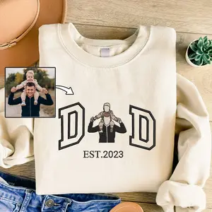 Custom Embroidered Portrait From Photo Sweatshirt, Custom Father's Day Portrait, Couples - Family Portrait Crewneck