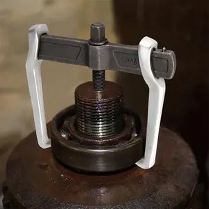 1pc Two-Jaw Puller Heavy-Duty Steel Bearing Extractor, High Toughness Mechanical Separator Tool for Easy Disassembly and Installation, Mechanic Tools