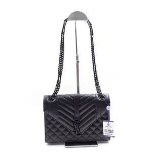 Pre-owned Yves Saint Laurent Calfskin Shoulder Bags YSL Saint Laurent Envelope Black Shoulder Bag T10362860