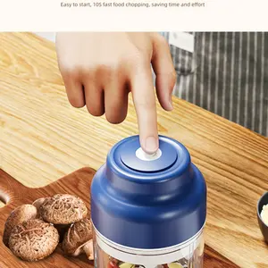 Garlic Mash God Tool Wireless Mini Garlic Press Automatic Stirring and Stripping Garlic Maker Kitchen Puller Garlic Beater Multifunctional Food Chopper Multifunctional Durable Chopper Vegetable Slicer