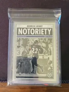 (1) Random assorted card bundle (Aprox 6-9 cards football)