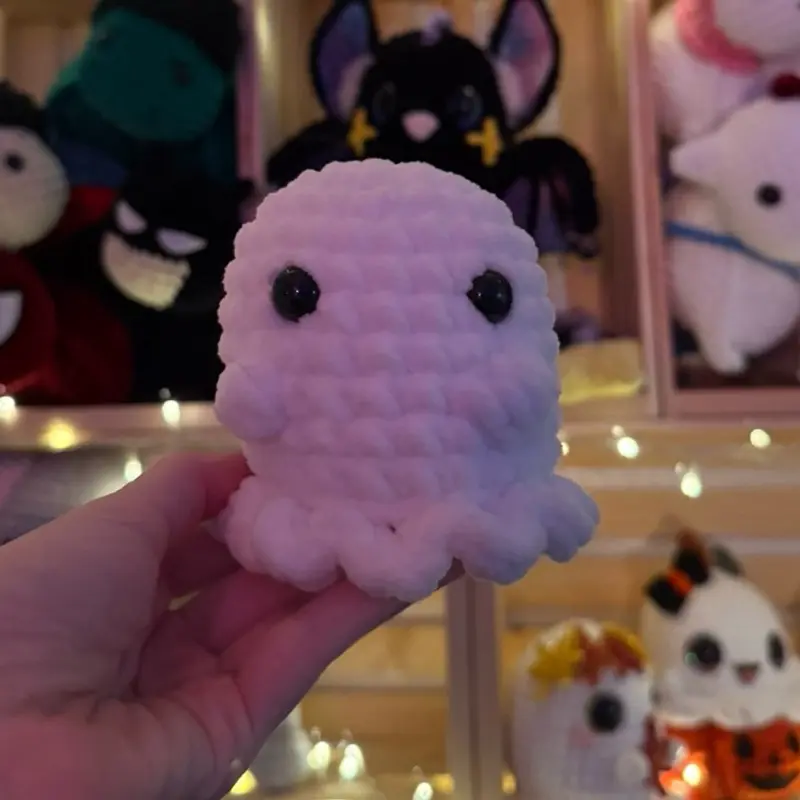 Crochet Ghost Amigurumi Plush Toy, Soft Handmade Stuffed Animal for Kids Halloween Decor