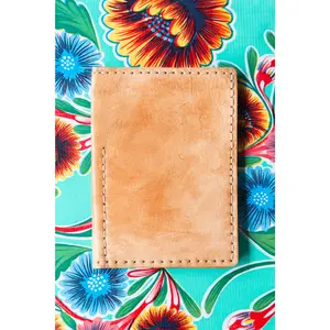 LEATHER PASSPORT CASE // CAMEL