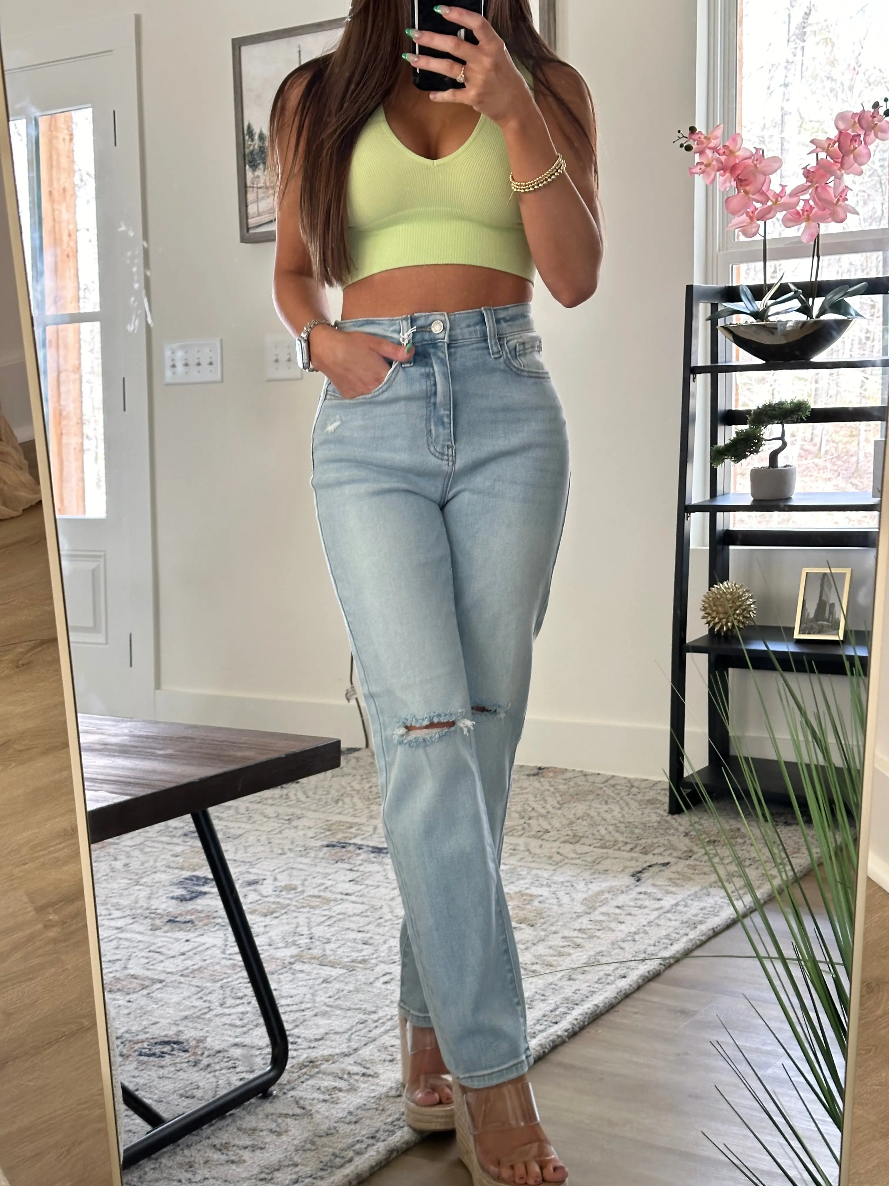 Cello’s High Rise Straight Jeans