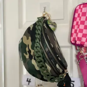 Bag bundle (bag + chain + charm)