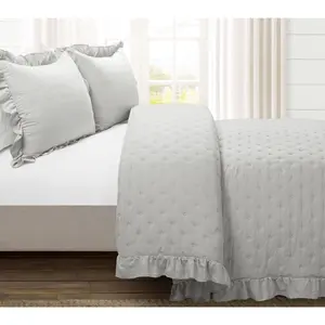 Lush Decor Reyna Ruffle Reversible Quilt 3Pc Se t F/Q