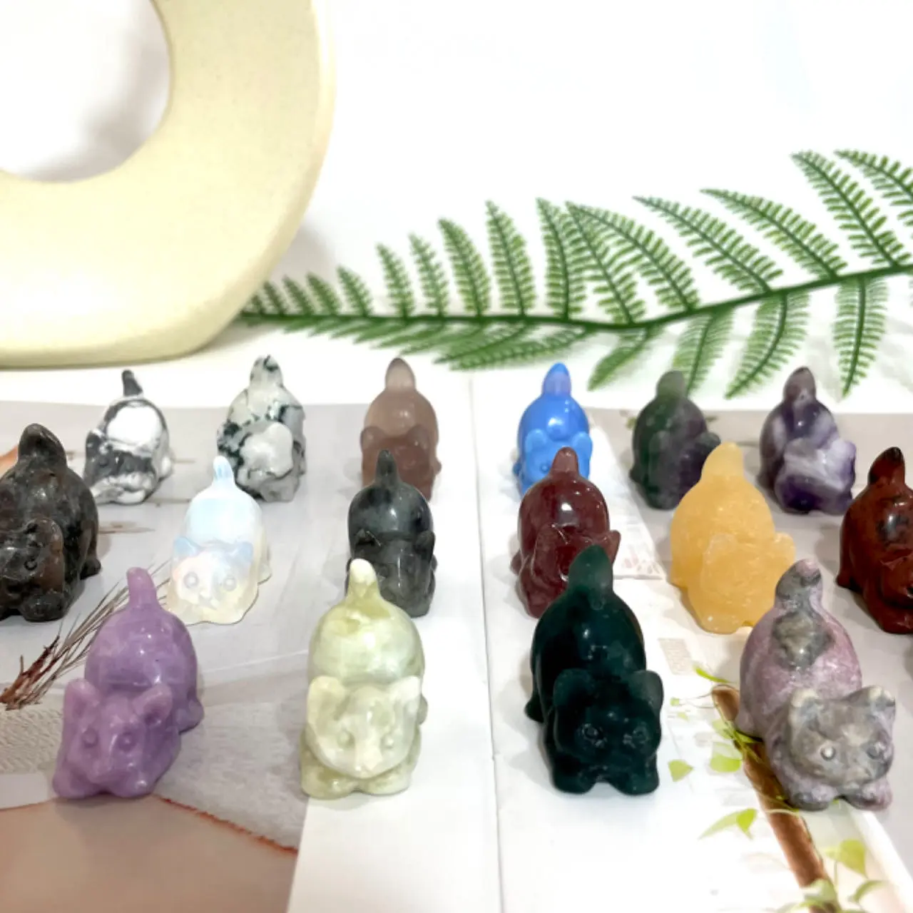 IG Crystal 6 Counts Different Maerail Small Cat Cute Cat Crystal Rose Quartz Clear Quartz Kiwi Jasper Sodalite Amethyst Opalite Unakite Healing Crystal