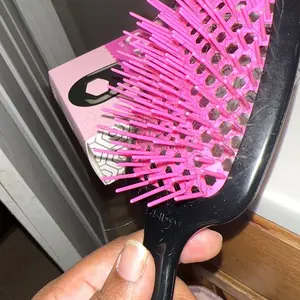 Product Review of UNbrush OG Detangling Hair Brush by FHI HEAT from C**e
