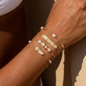 Women's Ocean Shell Pearl Bracelet Gold Layering Chain Baroque Pearl Marine Jewelry Elegant Embossed Sea Shell Bar Bangle Natural