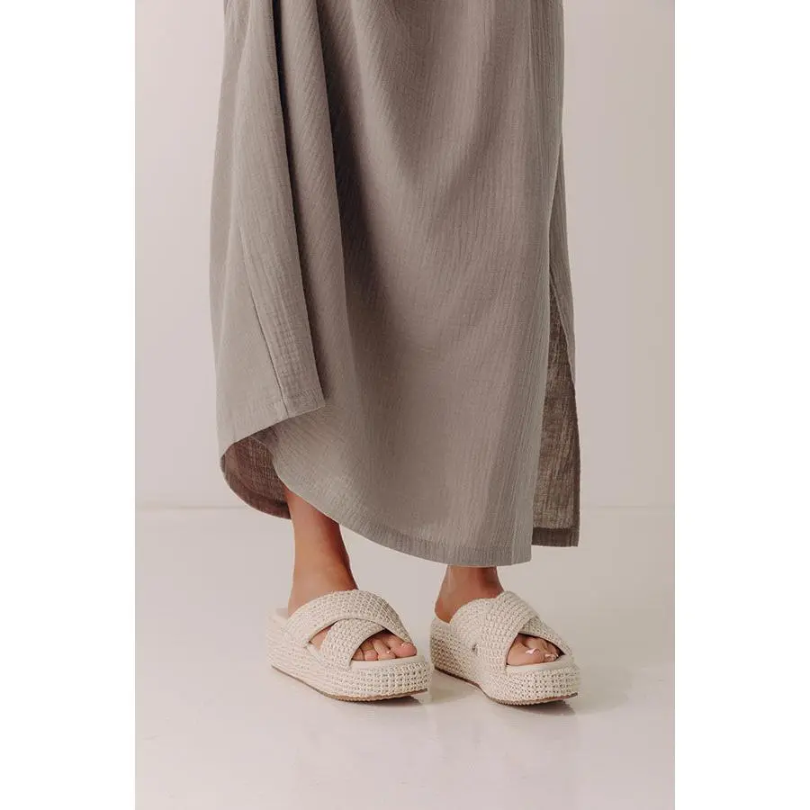 The Fresno Raffia Woven Platform Sandal in Ivory