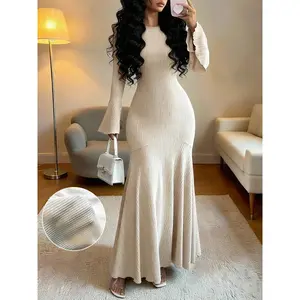Women's Casual Solid Color Fitted Long Sleeve Dress, Soft and Comfortable Style for Everyday Wear, Stylish Ladies' Outfit Perfect for Shopping and Daily Activities