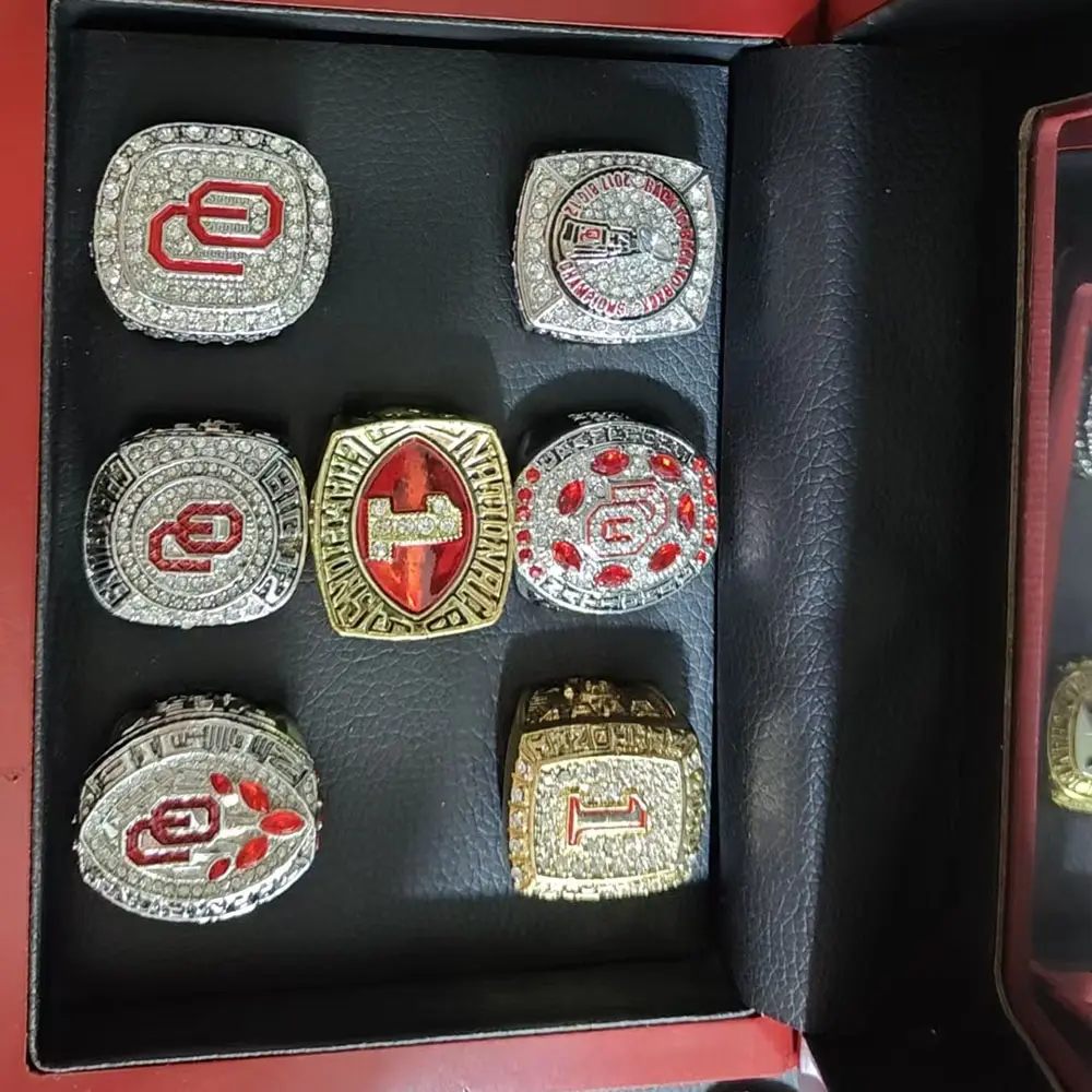 HMMM 7RING AND BOX   Jewelry rings, personalized rings, competition rings