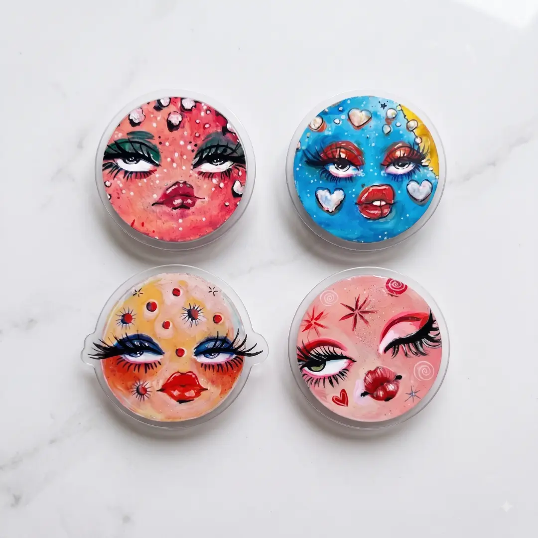 Y2K Sassy Doll Face Pop Art Phone Grip Stand, Retro Glam Big Lashes Glossy Lips Foldable Kickstand Holder for iPhone Samsung, Trendy Aesthetic Teen Girl Gift