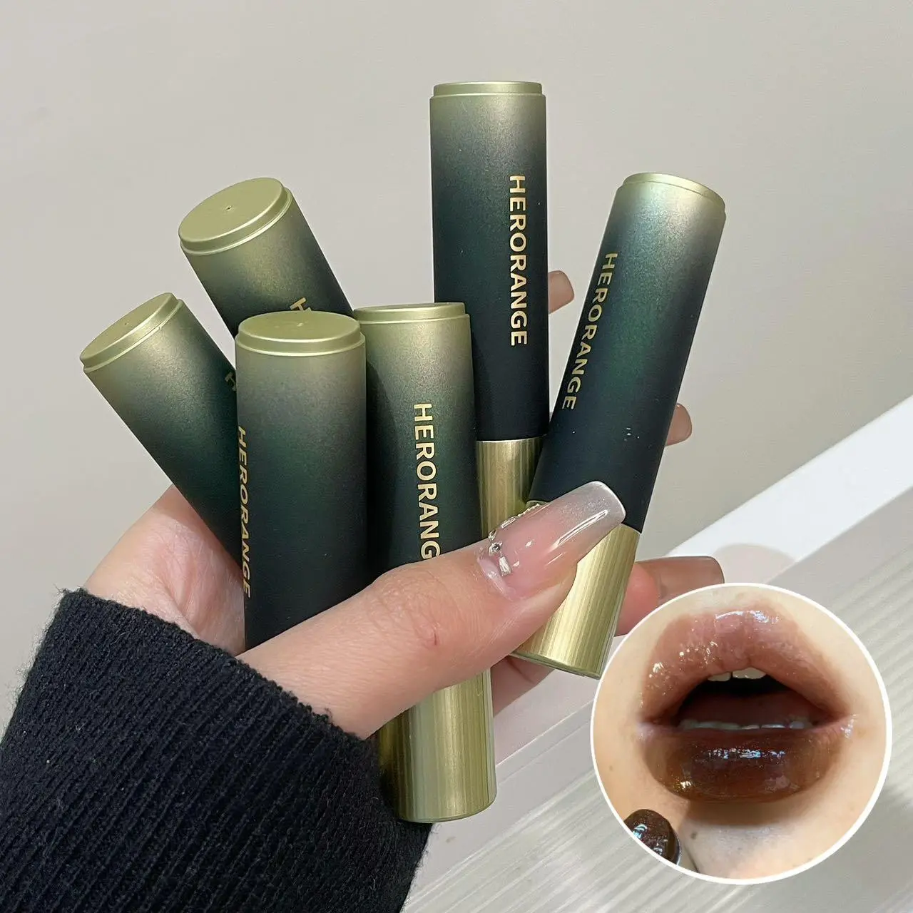 HERORANGE 6-Piece Korean Lip Stain Multi-Pack - Hydrating Lipgloss with Lip Care, Transfer-Proof, Waterproof, Subtle Glossy Finish, Cosmetic for Teens, Winter Valentine’s Gift Suitable for All Skin Types, Makeup, Party, Glossy Lips