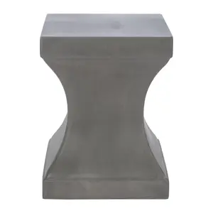Safavieh Curby Indoor/Outdoor Modern Concrete A ccent Table