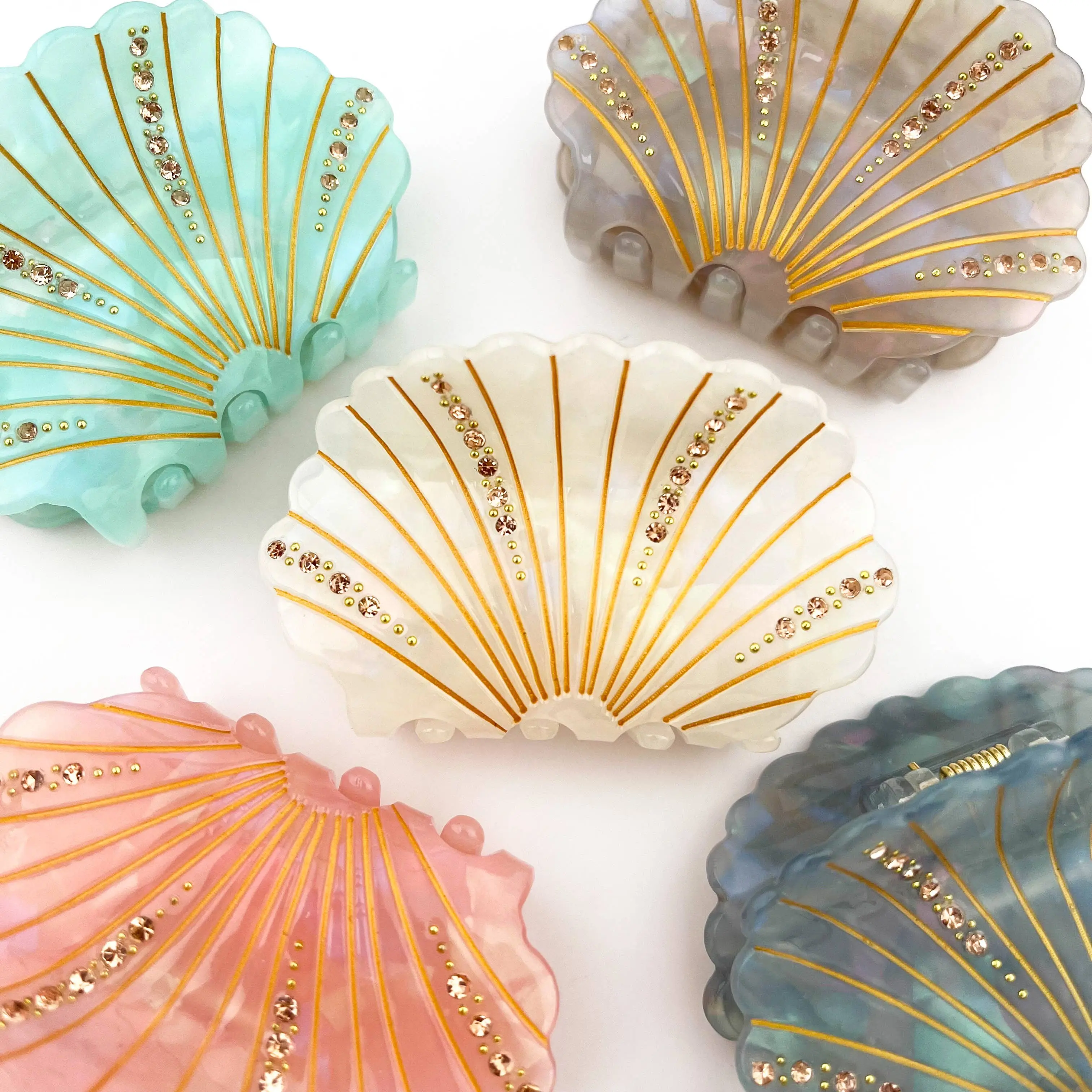 Crystal Shell Claw Clip
