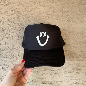 MEN’S SMILEY - BLACK
