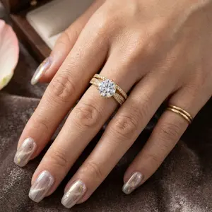 2.5 Carat Brilliant Round Cut Moissanite Engagement Ring for Women, D Color VVS1 Clarity Lab Created Sparkling Solitaire Diamond Alternative Ring, Anniversary & Promise Gift