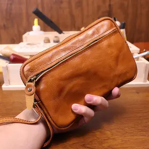 Retro Handmade Leather Pouch Bag | Timeless Minimalist Everyday Shoulder Purse