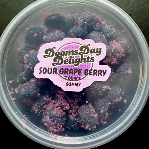 Sour Grape Berry 7 Ounce Gummy Candy - Sweet Snack Candies - Bonbon
