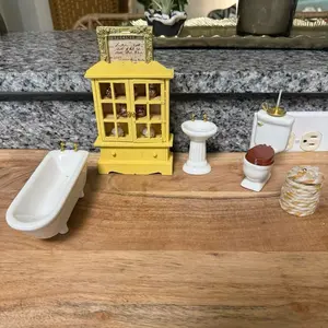 Miniature Bathroom Dollhouse Furniture Accessories Set
