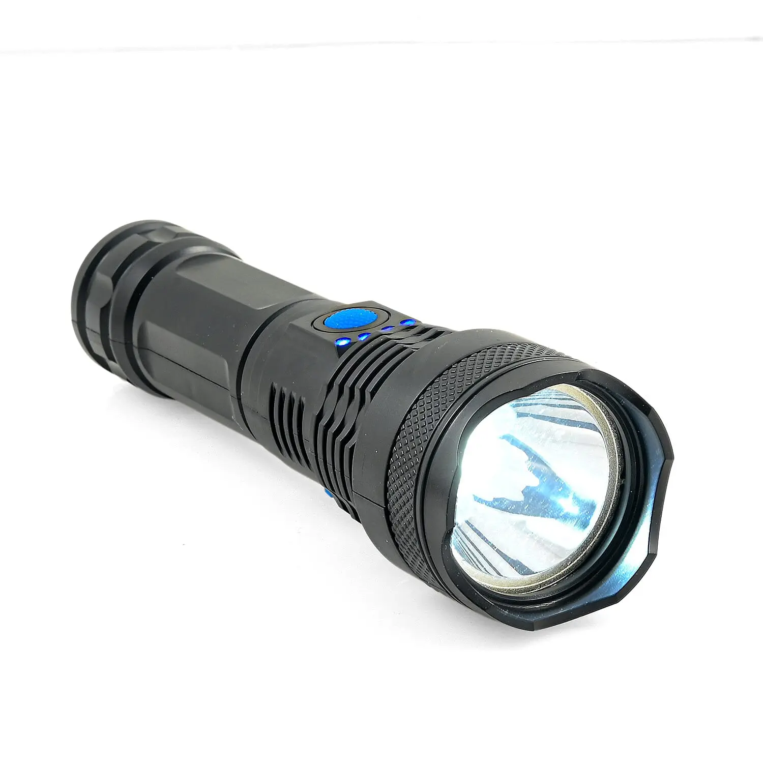 Pro Tough 800 Lumen Flashlight-Black