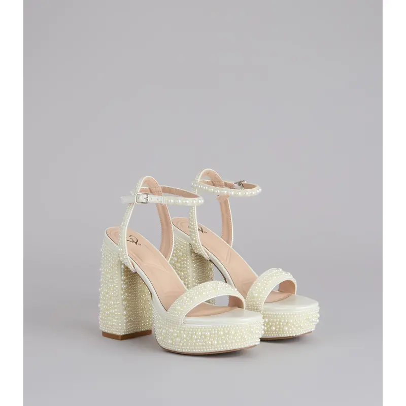 Here Comes The Glow Pearl Heels