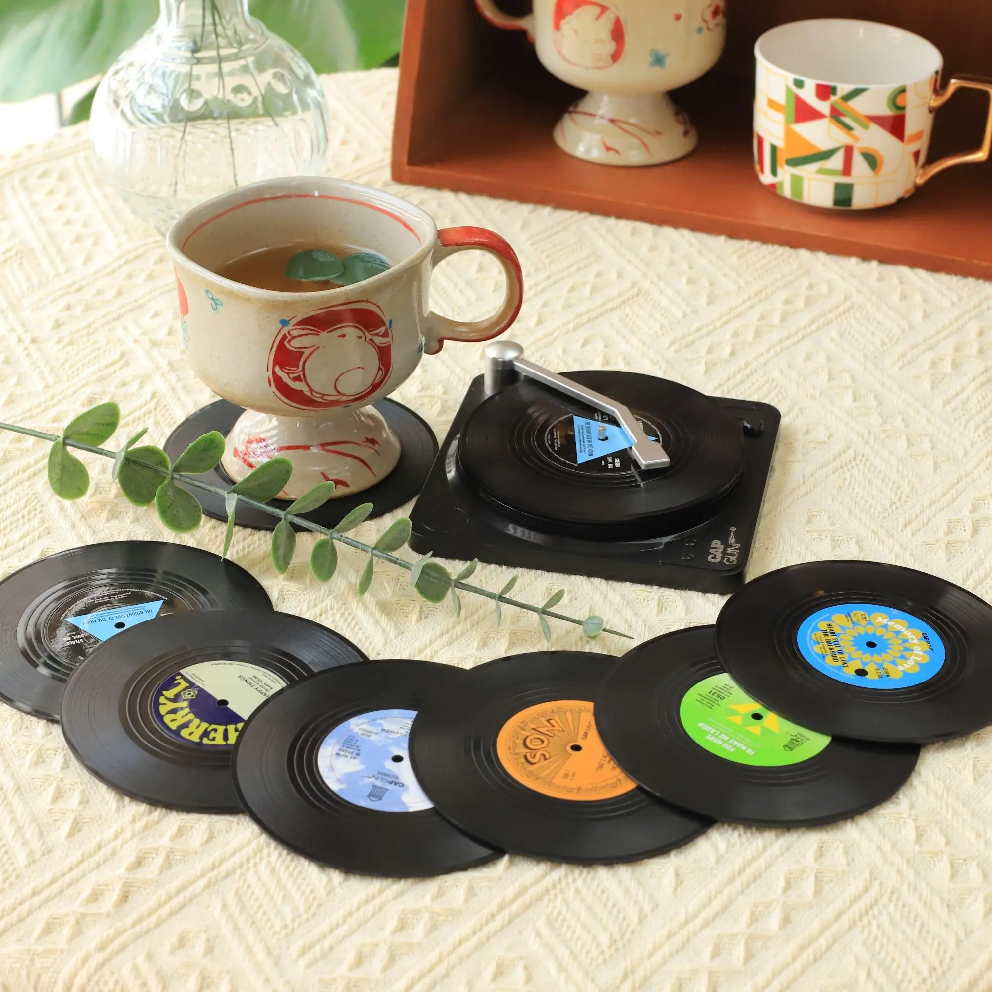 Retro Black Vinyl Record Shaped Coaster, 6 Counts Creative Coffee Cup Mat, Decorative Placemat for Home Kitchen Dining Room Coffee Shop Office
