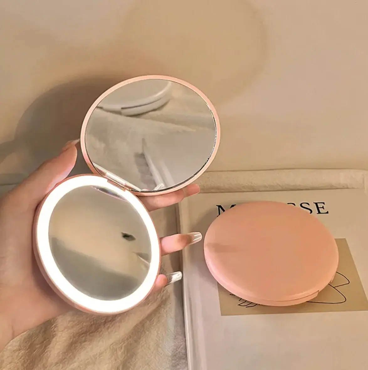 Vanity Glow LED Beauty Case