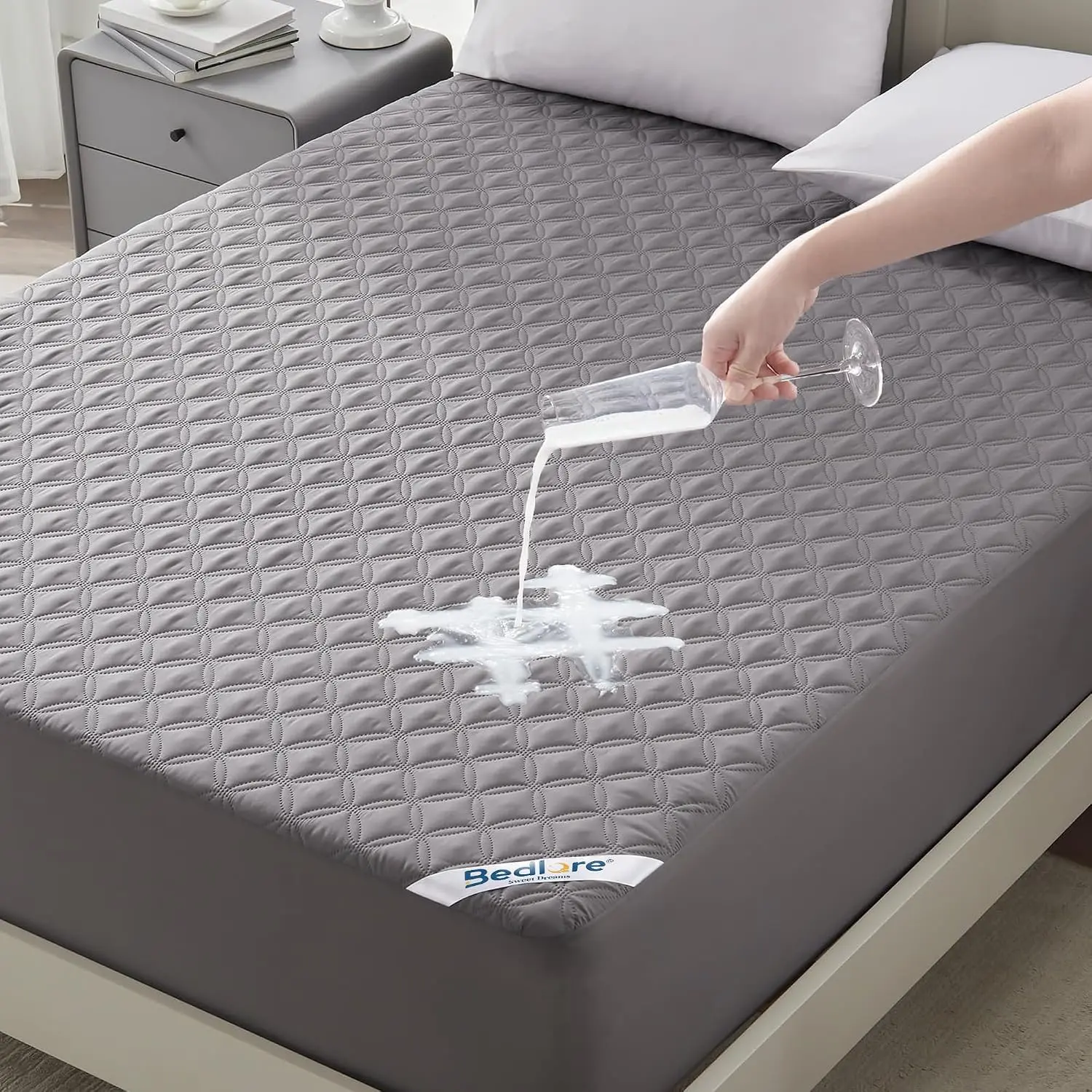 Waterproof Mattress Protector, Noiseless Queen Size Mattress Pad with Deep Pocket Fitted Up to 6"-18", Soft Breathable Dirt-Proof Bed Mattress Cover Washable Bedroom, Hotel (Gray)