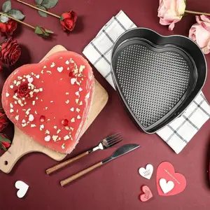 3pc heart-shaped cake mold round baking tray, detachable bottom baking tray, non-stick round cheesecake tray, perfect for baking, weddings, birthdays, Valentine's Day, parties, kitchen tools, baking tools, Nonstick baking mold, and ovens