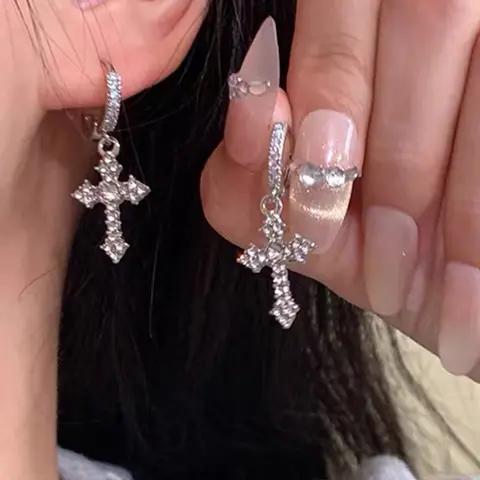 Elegant Punk Style Cross Design Earrings for Women, Studded Cross Earrings, Unique Fashionable Jewelry for Daily Wear, Perfect Gift Idea for Her, Trendy Jewelry, Rhinestone Earrings, Fashionable Accessories
