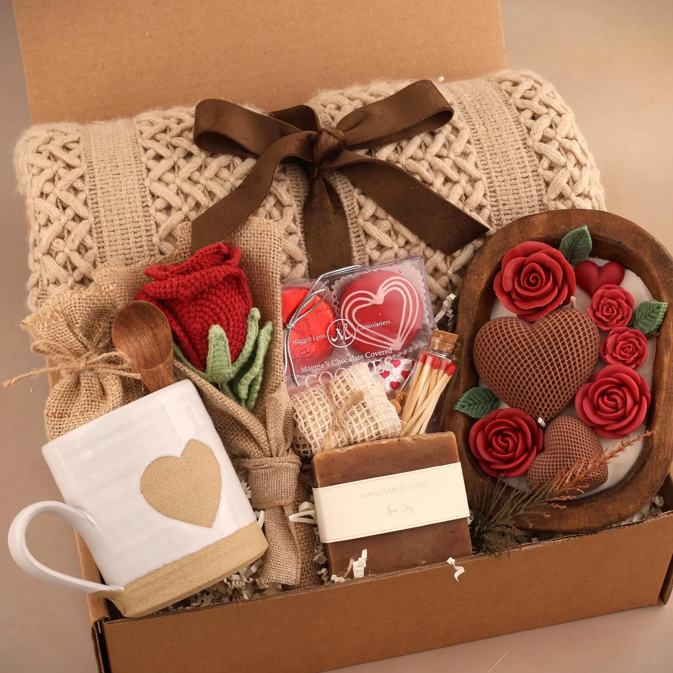 RoseBrownHeartCandle