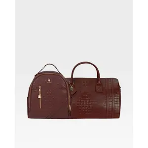 Statement Overnight Travel Set in Chocolate