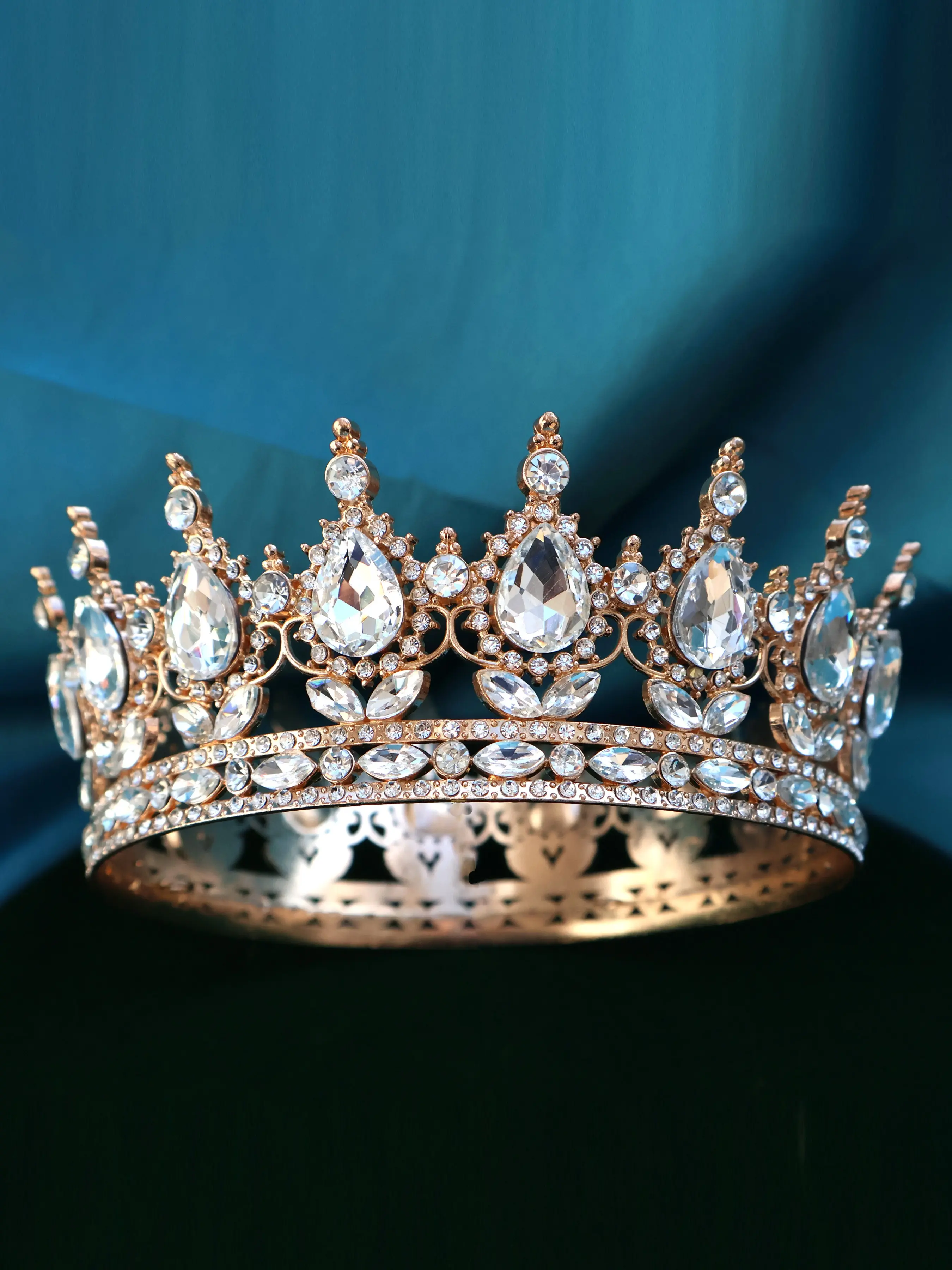 Beautiful Baroque Style Round Princess Bride Crown Tiaras, Elegant Crown Design, Cake Decoration, Birthday Gift, Wedding Accessory, Elegant Party Headpiece