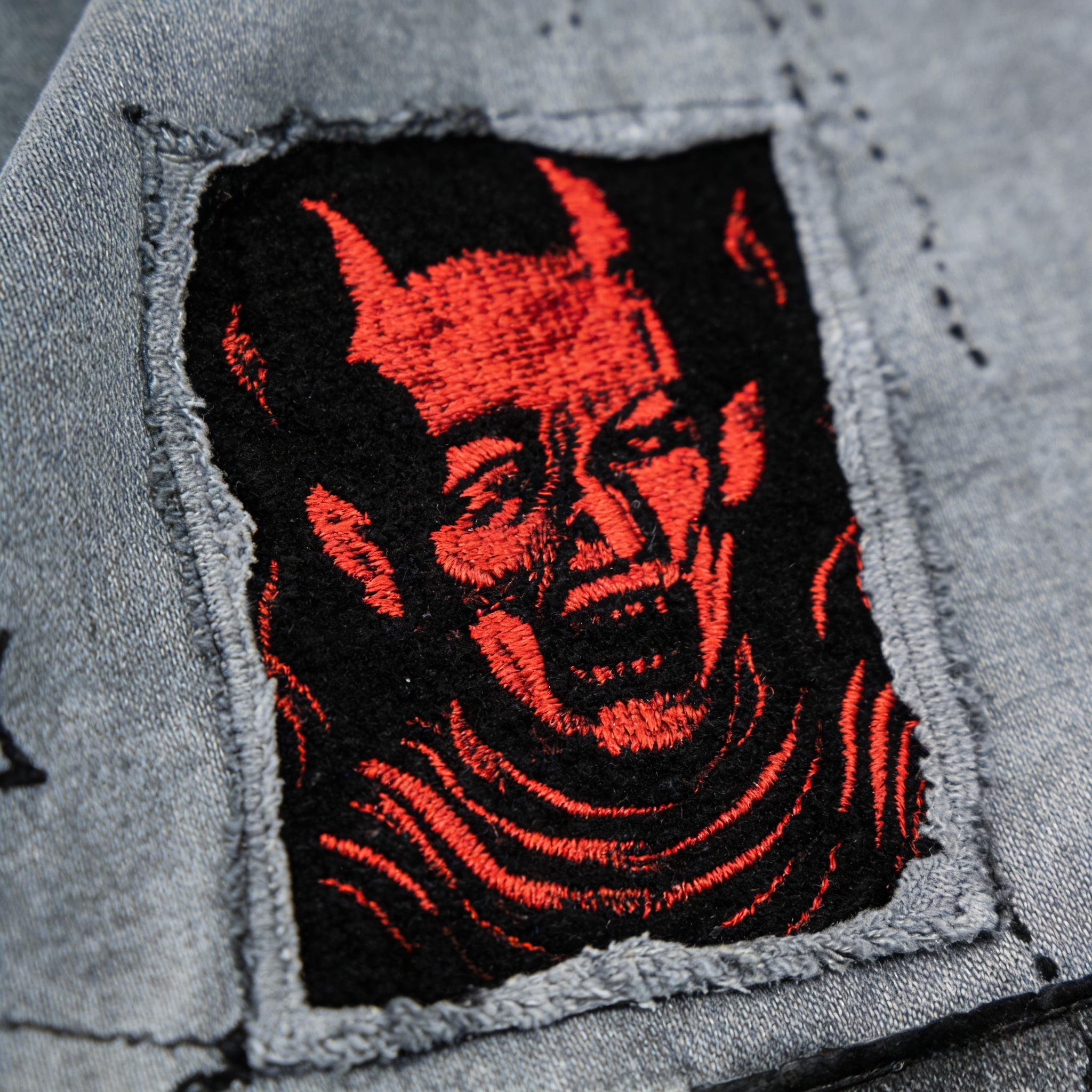 Vintage Washed Grey Oversized Zip Up Hoodie, Gothic Skull Demon Graphic Print Streetwear, Y2K Grunge Embroidered Patchwork Jacket, Punk Harajuku Casual Sweatshirt for Men Women