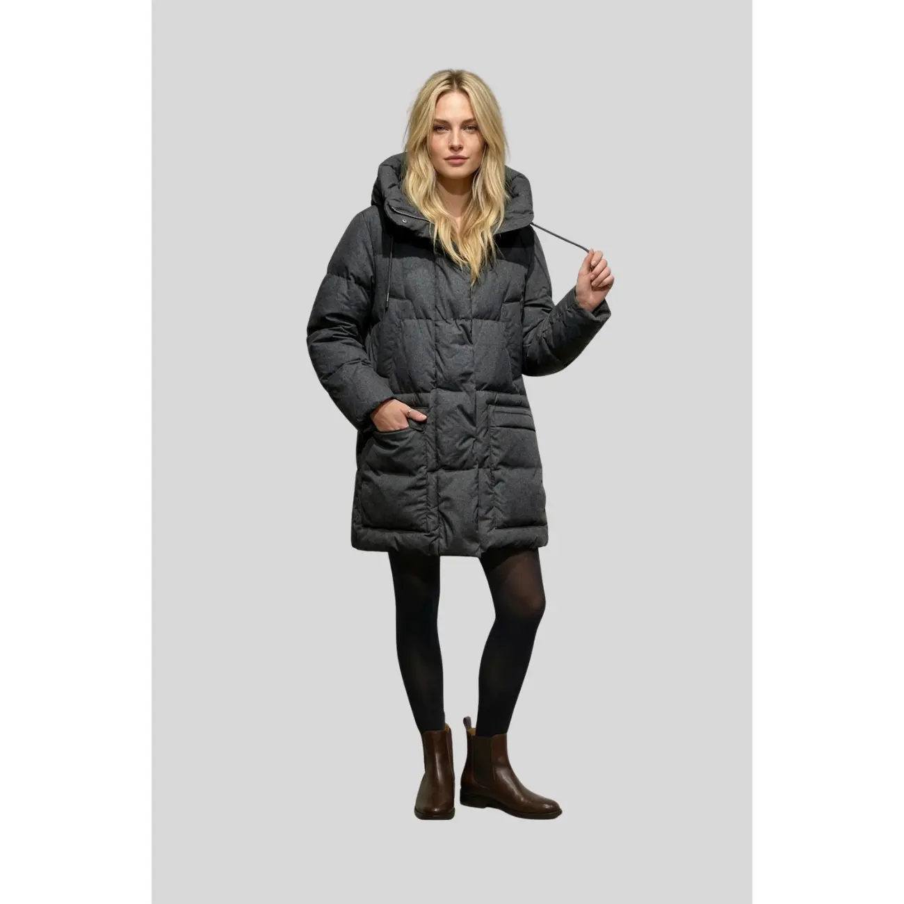 Zareen Cloud Puffer jacket with Hood