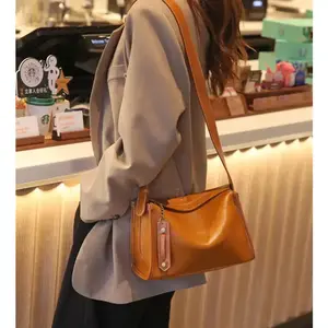 New elegant leather one-shoulder cross-body bag simple women's bag zipper soft bag