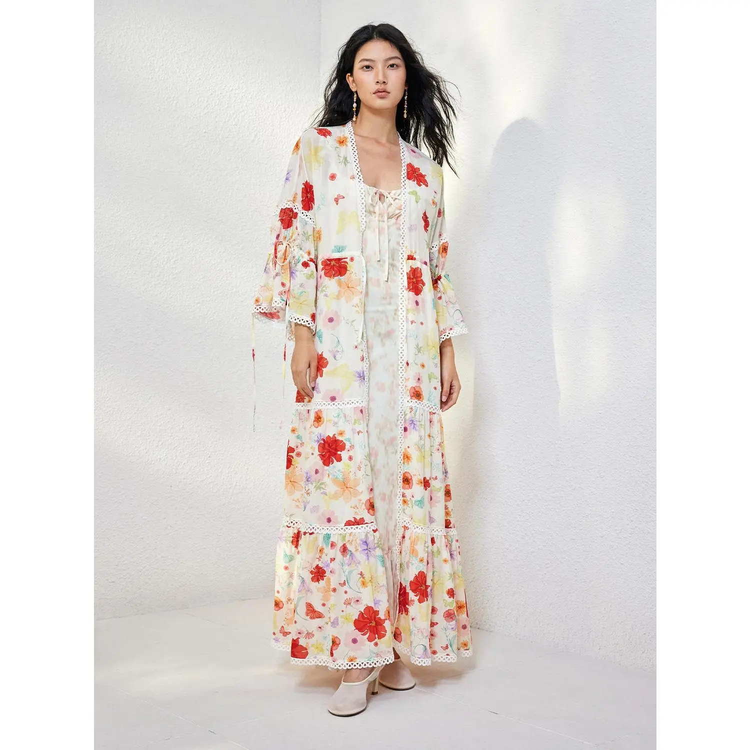 URBAN REVIVO Women's Cotton-Viscose Kimono Jacket, Casual Floral Print Lightweight Outerwear with Lace Trim, Fabric, Thin, Do Not Bleach, Multi-Color