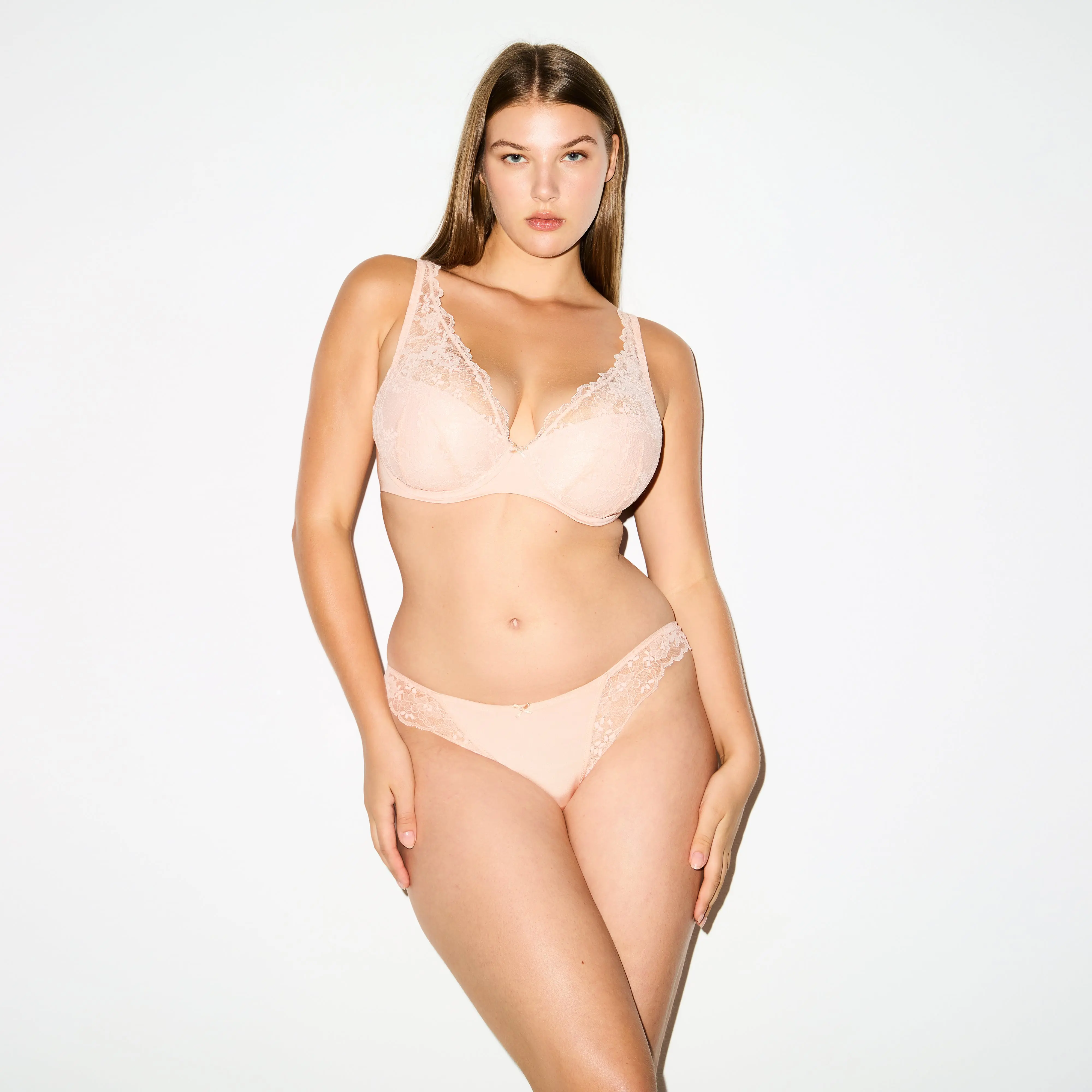 SKIMS LACE FULL COVERAGE BRA