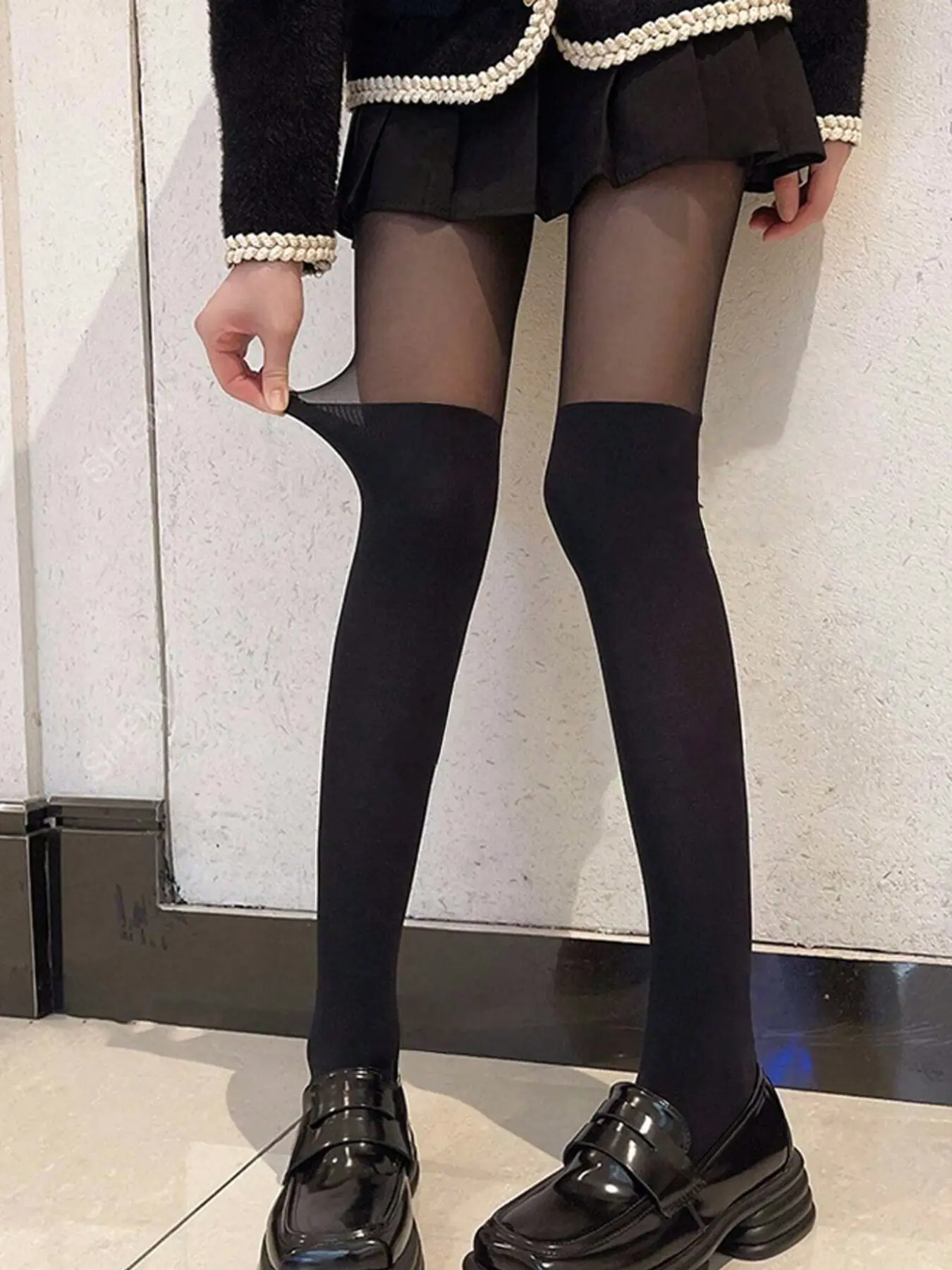 Women's Sexy Transparent Over-The-Knee Tight Fitting Pantyhose, High Waist Sheer Heart Dot Pattern, Casual Style, Fitted