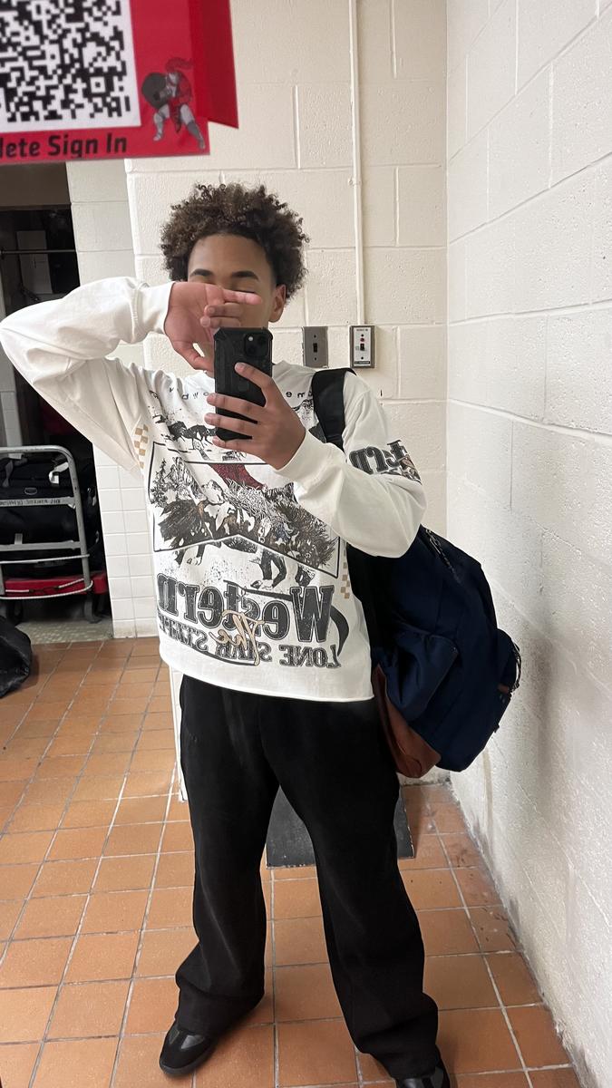 Item: White, SML SIZE