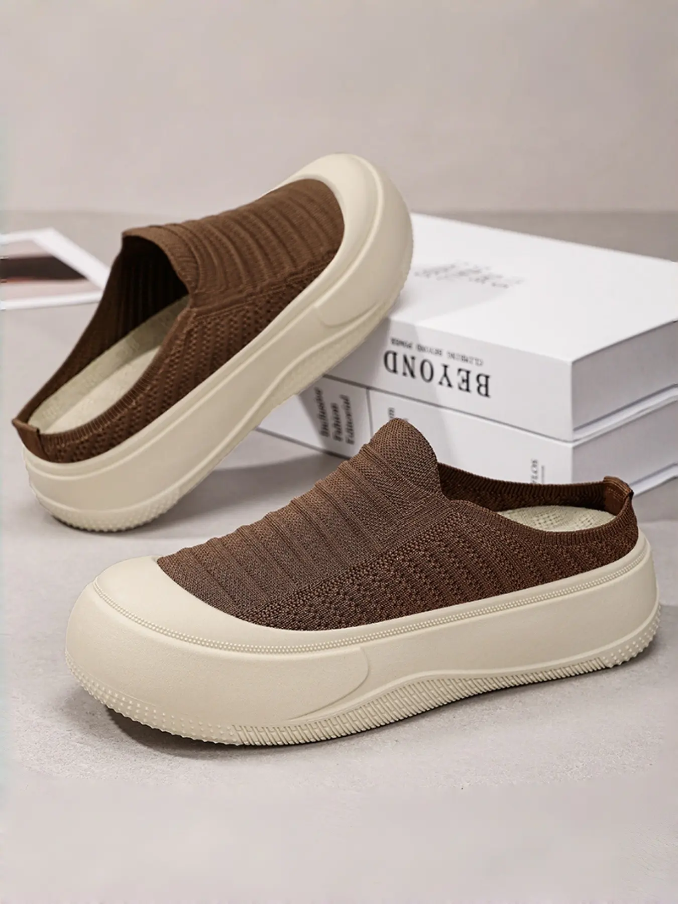 Women's Fashion Casual Walking Shoes, Slip On Style, Lightweight Breathable Comfort, Anti-Slip Wear-Resistant, Ideal for Daily Commute and Outdoor Activities, Lightweight Slip Ons
