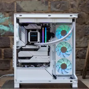 POLYGON - AMD Ryzen 9 9900X 64GB RTX 5060TI 16GB DDR5 - Midrange Workstation PC