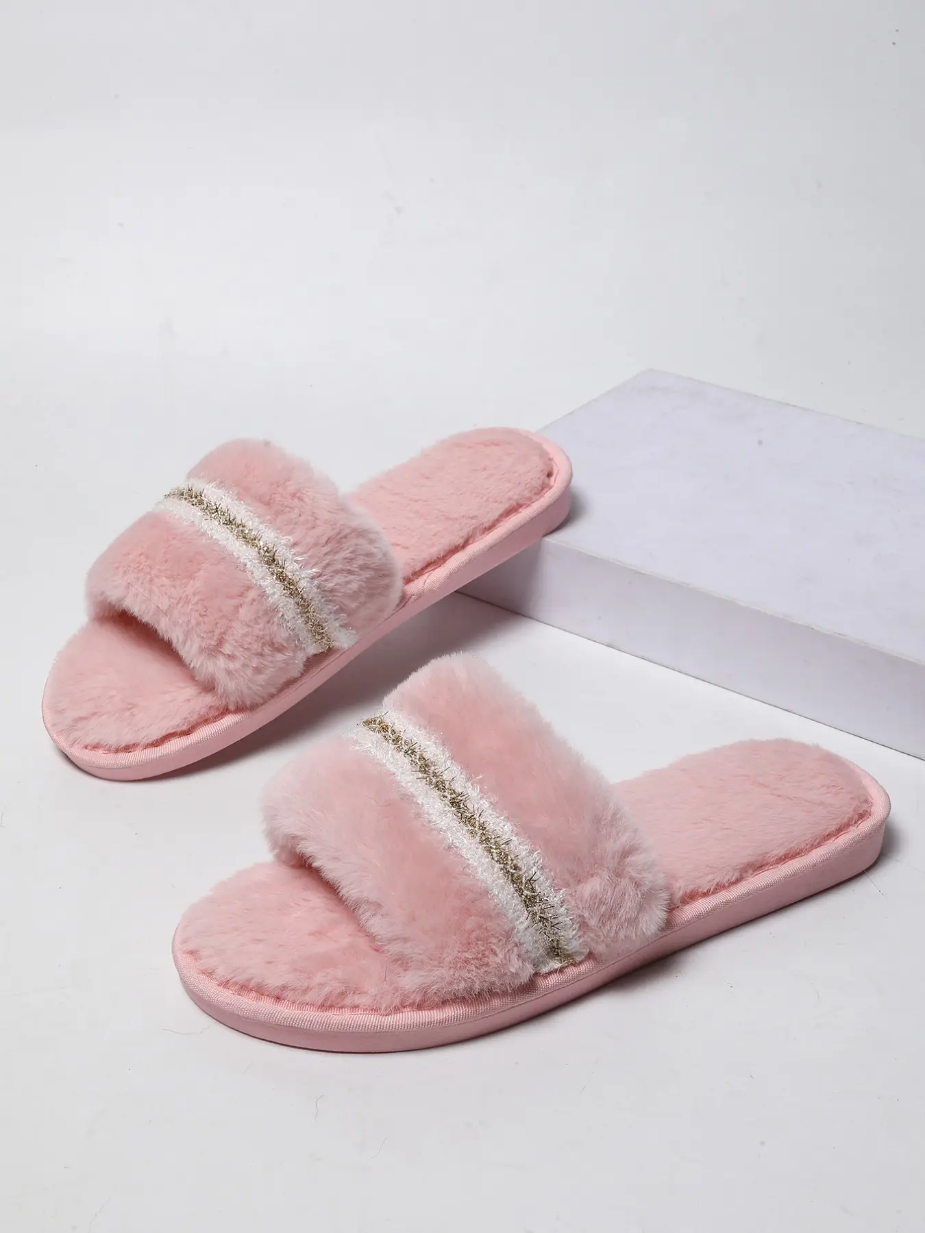 New Lace Plush Slippers, Girl's Heartfelt Home One-Strap Slippers, Princess Style Pearl Lace Plush Slippers, Fashionable and Cozy