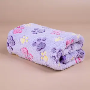 Cartoon Paw Pattern Pet Blanket, Pet Warm Quilt, Soft Cute Pet Blanket For Dog & Cat (It is Recommended to Take One Size Larger), Dog Stuff, Pet Products, Home